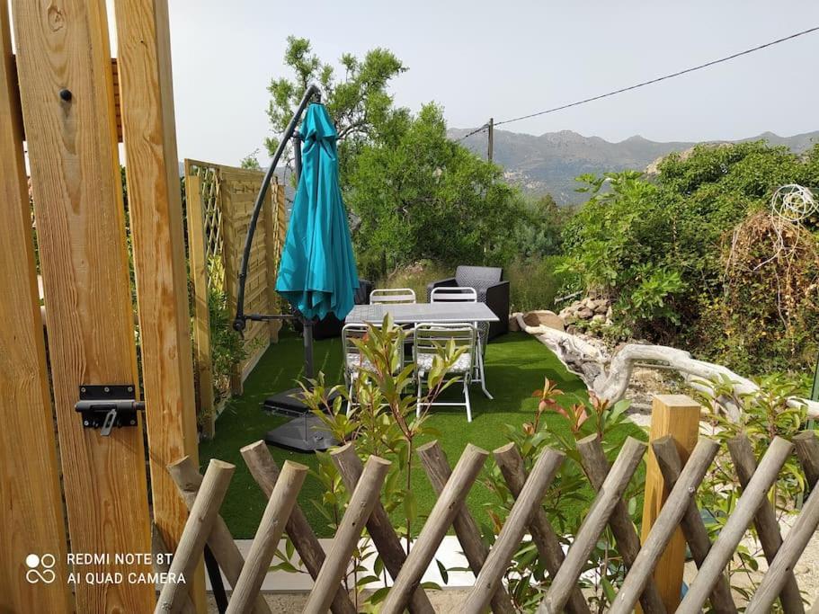 Duplex Avec Jardin, Proche Village Calenzana Exterior foto